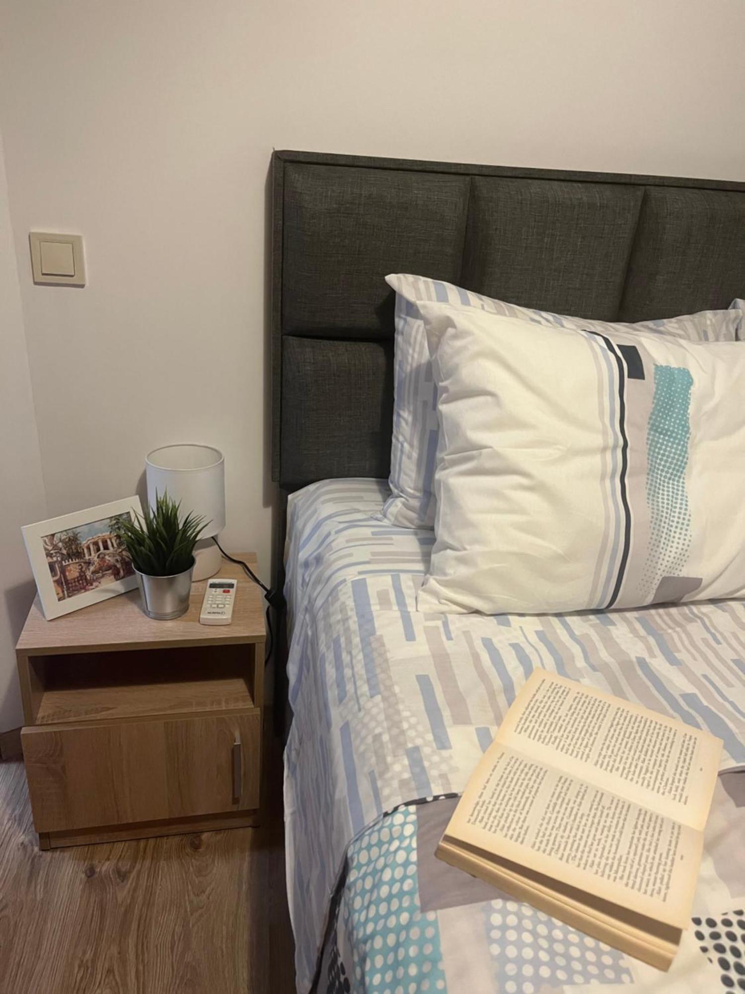 Azzurro Premium Apartment On Bulevard Bogoridi Burgas City Eksteriør billede
