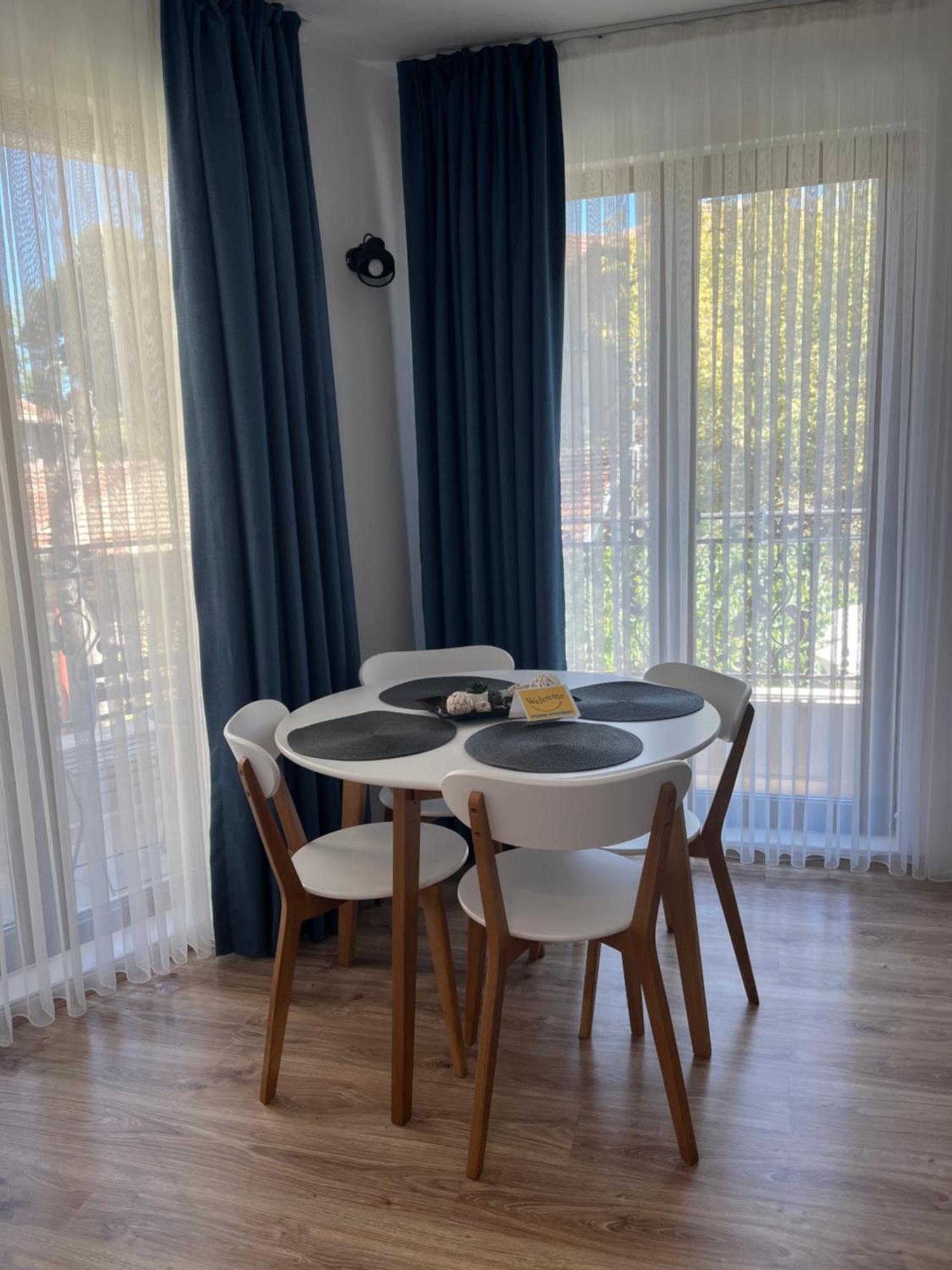 Azzurro Premium Apartment On Bulevard Bogoridi Burgas City Eksteriør billede